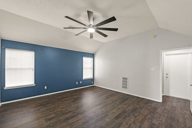 Photo - 3651 Woodlace Dr