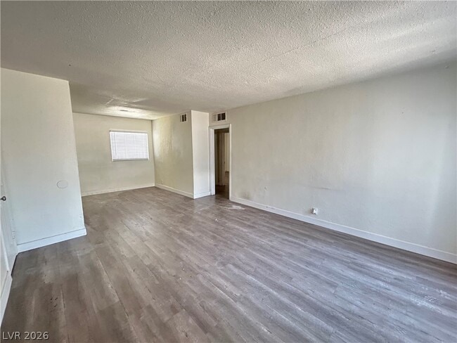 Photo - 1711 Santa Paula Dr Unit A