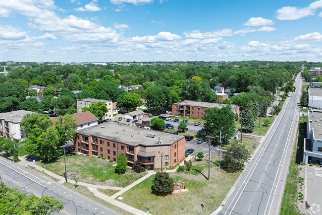 Building Photo - Gopher Commons 1701 Rental