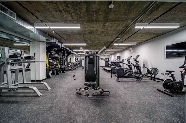 Photo - 1550 Lincoln Boulevard Santa Monica, CA 90401