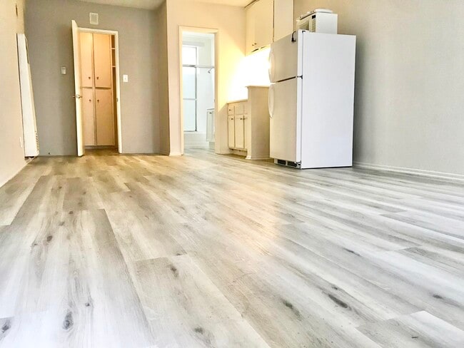 Building Photo - 3648 Westwood Blvd Unit 5 Rental