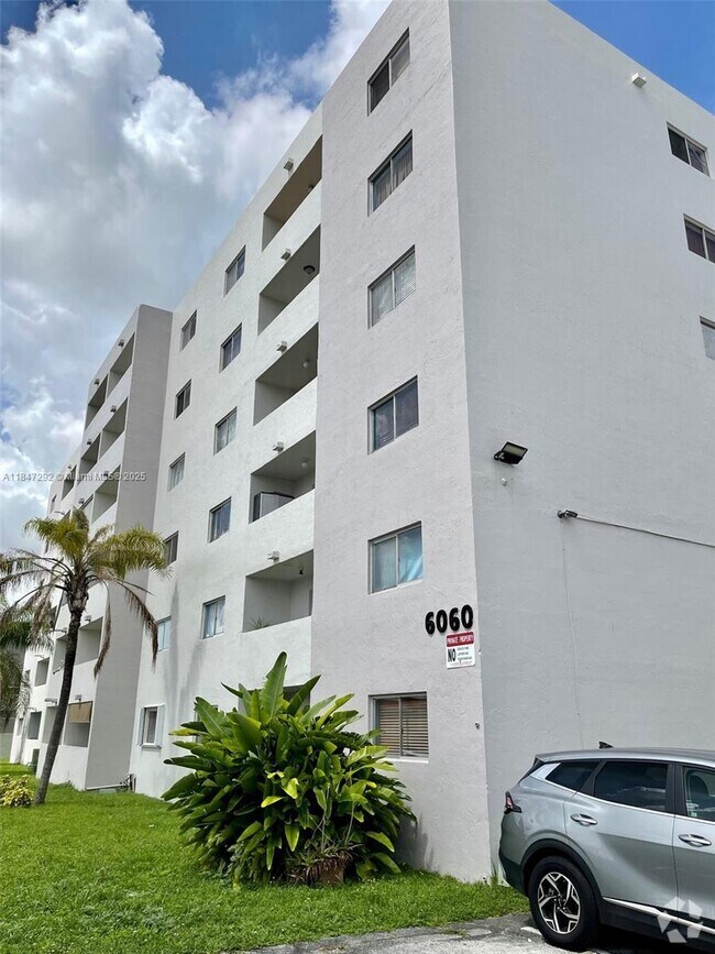 Building Photo - 6060 W 21st Ct Unit 401 Rental