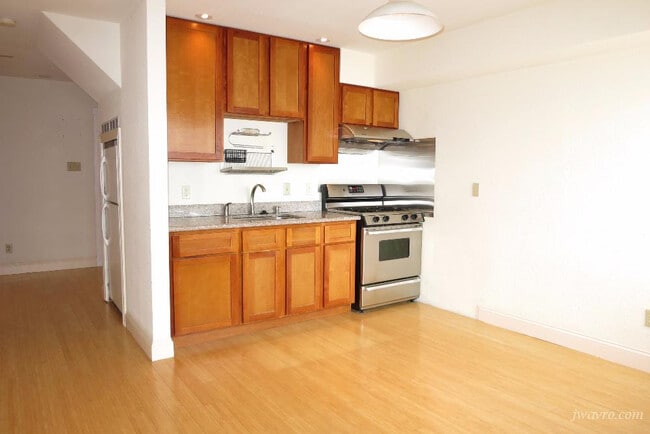 Photo - 1034 Carolina St