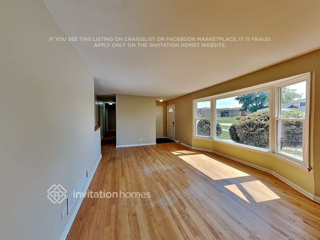 Photo - 7648 S Oconto Ave