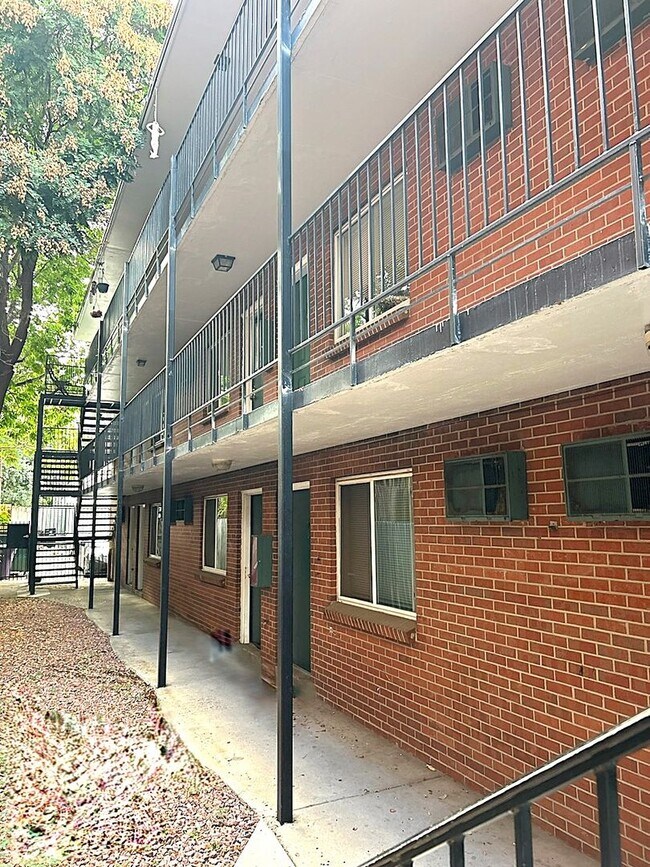 Photo - Cheesman Park Apartment $250.00 OFF 1st FU... Unidad 1455 205