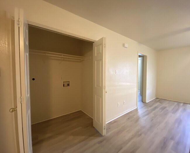 3402 Cantabrian Dr Unidad B