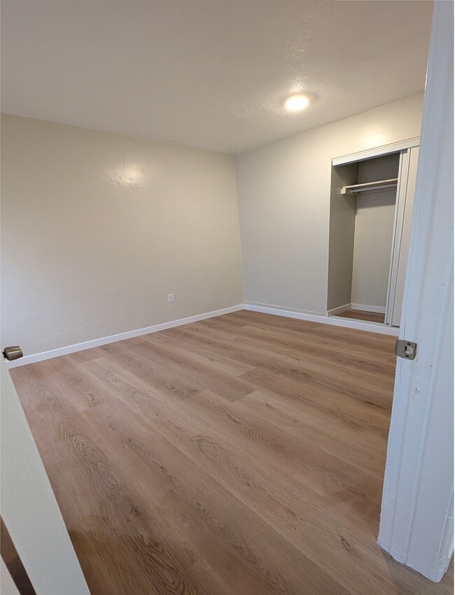 Building Photo - 3164 Cherokee Ave