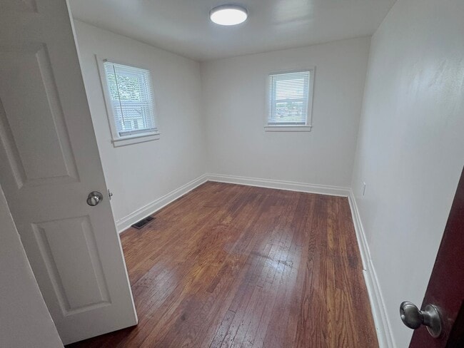 Photo - Spacious Chatham 3 Bed 1 Bath