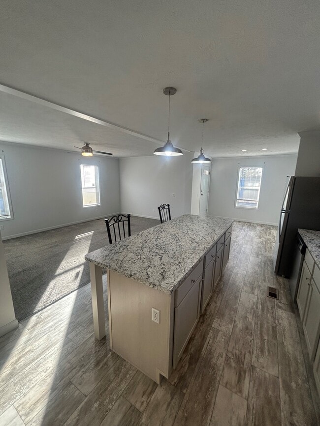 Photo - 54 Hickory Ln