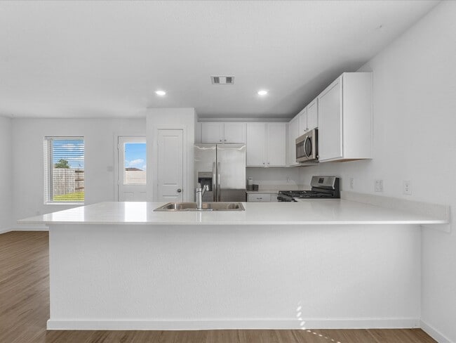 Photo - 2106 Hyde Acrs St