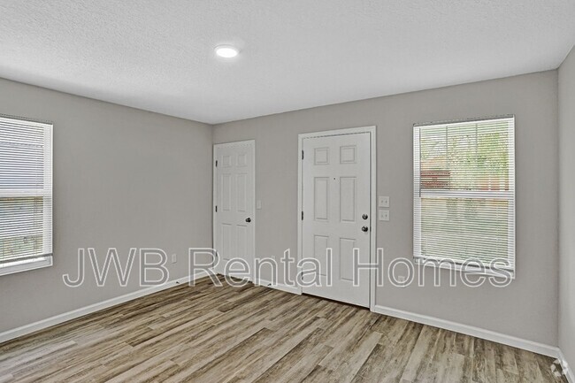 Building Photo - 514 Odessa St Rental