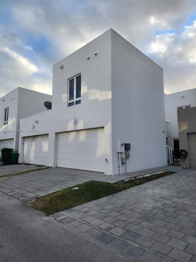 Building Photo - 6331 NW 105th Ct Unit Next Gen # E Rental