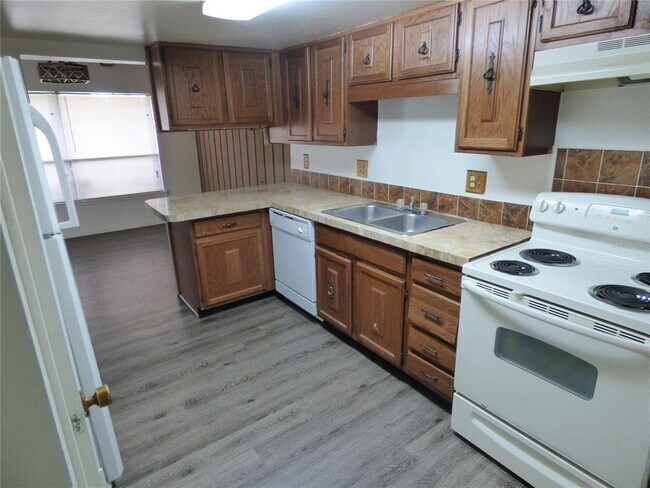 Photo - 4700 Jasmine Creek Ln