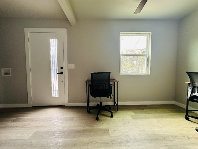 Photo - 4018 Gano St Apartment Unit 3