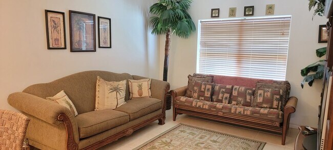 107 E Bahama St Unit 7