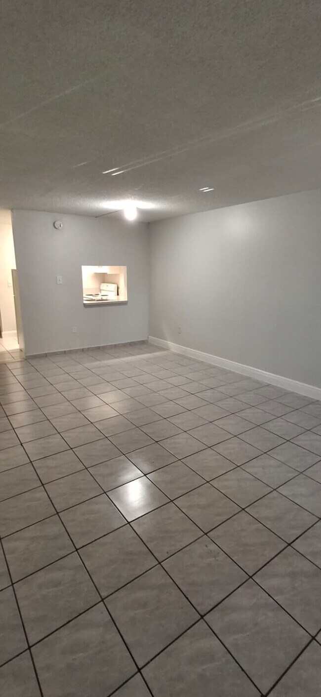Photo - 271 NW 177th St