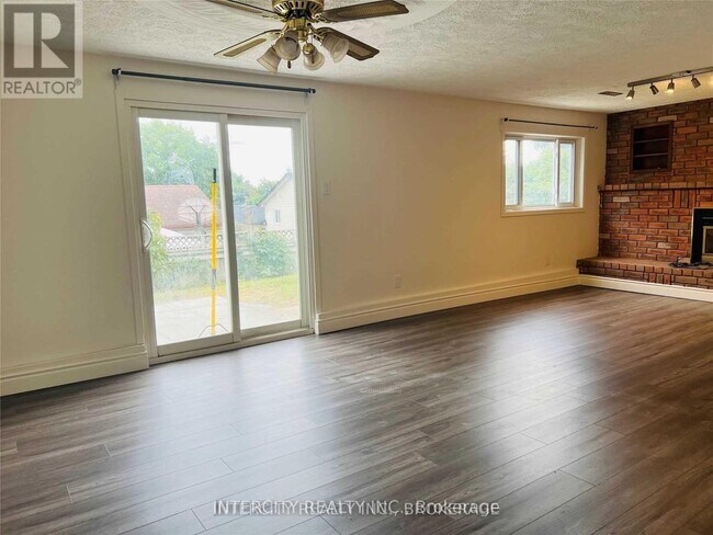 Photo - 5 Browning Trail