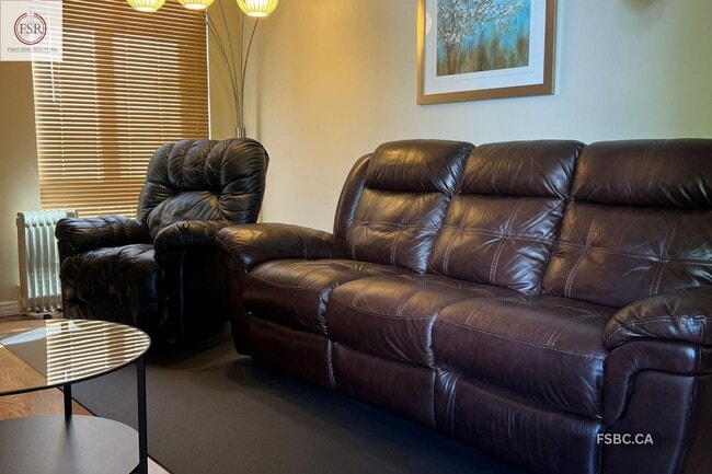 2181 Panorama Dr Unit #