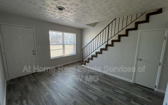 Photo - 3339 E Linwood St