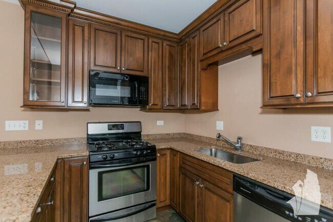 Photo - 3 bedroom in Chicago IL 60640 Unit 4836-G