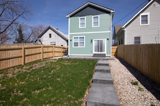 Photo - 219 E Morris St