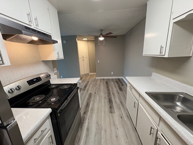 Pinewood Apartments