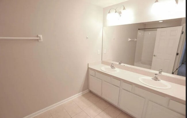 Photo - 4213 Highwood Dr