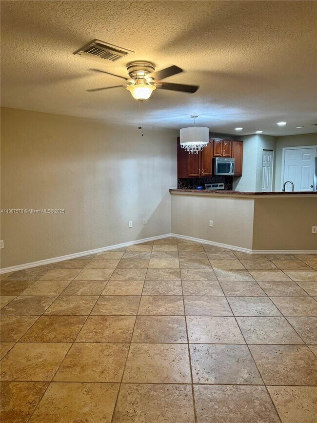 Photo - 9087 Chambers St