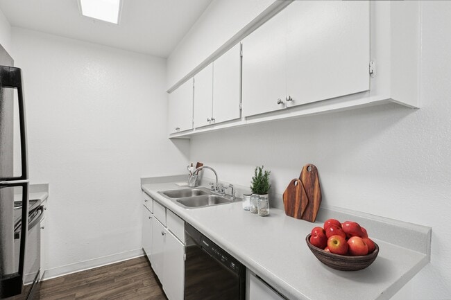 Photo - Riviera Park