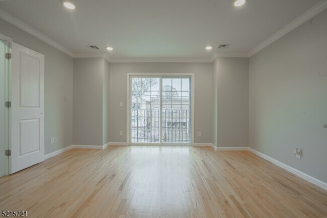 Photo - 172 Reid St Unit 2