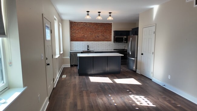 Photo - Modern Brand New 2 Bdrm in OTR – Stylish Finishes! Unit 2
