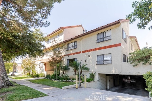 Photo - 1043 Thompson Ave