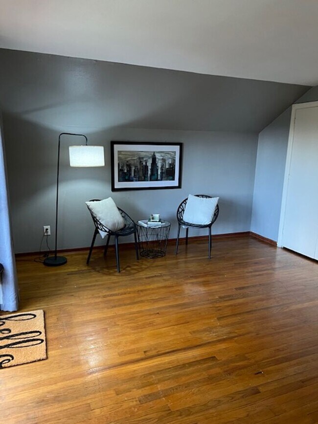 Photo - Cute One Bedroom/ One Bath Upstairs Unit.