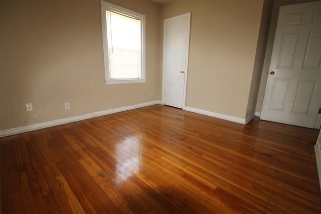 Photo - 510 W Kern Rd