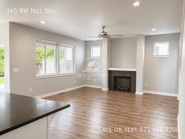 Photo - 145 NW Hill Way
