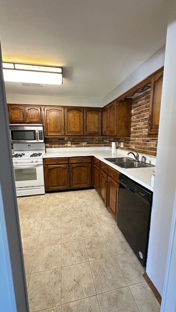 Photo - 245 Rolling Hills Rd