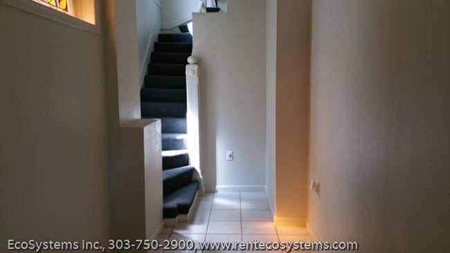 Photo - Top Floor Renovated 1 Bed/1 Bath Apartment in Victorian 4-Plex Unit 01