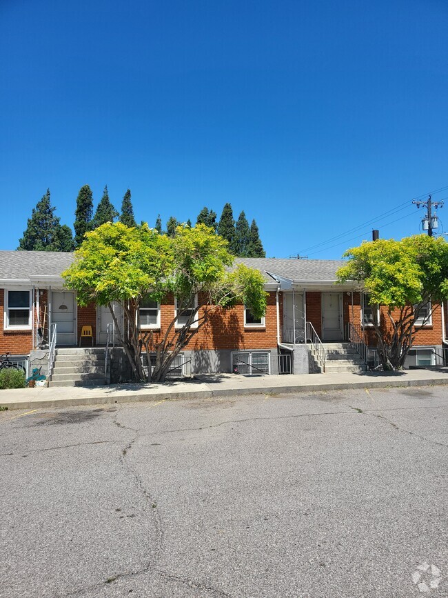Building Photo - 1160 South 4th Avenue Rental