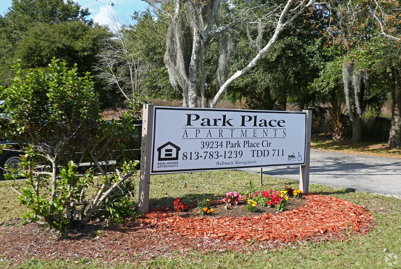 Photo - Park Place Apartments