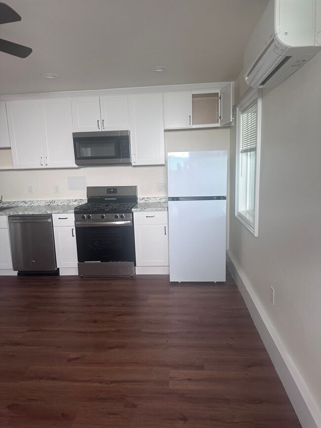 Photo - 760 El Nido St