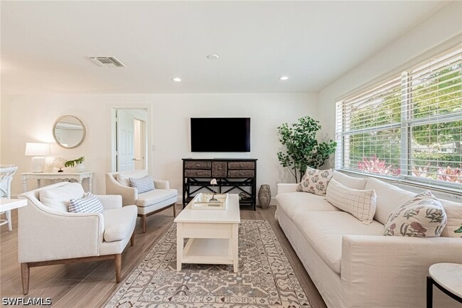 Photo - 1530 Mandarin Rd