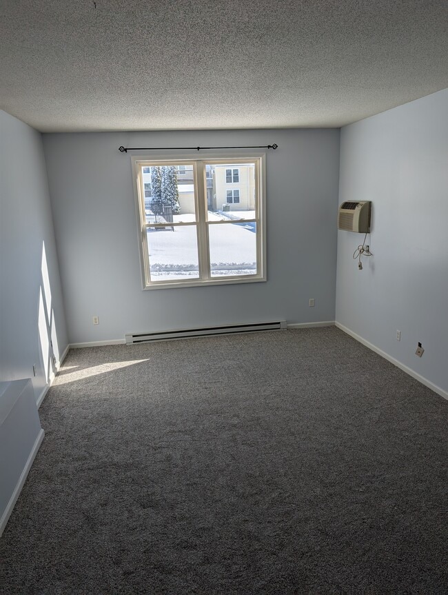 Photo - 949 Pleasant Valley Rd Unit 6-4