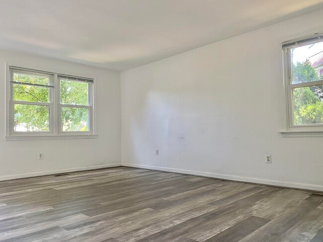 Photo - 7351 Crestleigh Cir