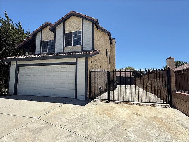 Building Photo - Lancaster