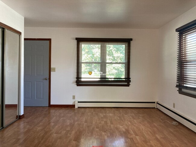 Photo - 954 W Cecil St