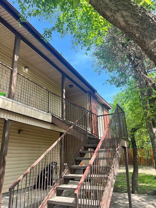 Photo - Spacious Apartment for Rent in Universal City Unit D