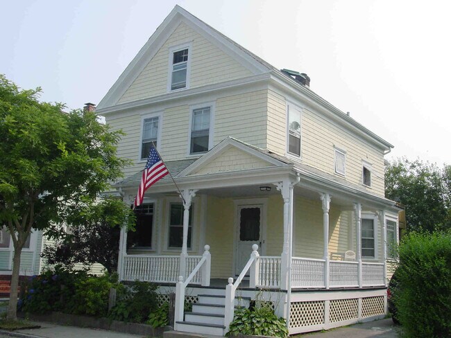 Photo - 15 Congdon Ave Unidad FL 2