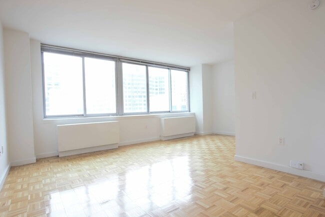 Photo - 101 West End Avenue