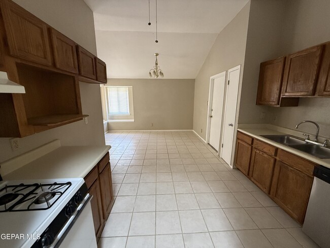 Photo - 741 Villa Vanessa Dr
