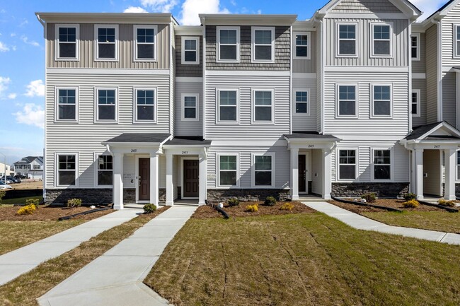 New Townhome in SE Raleigh - New Townhome in SE Raleigh